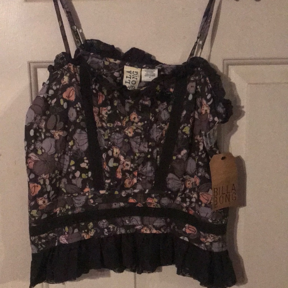 Super Cute Billabong top NWT